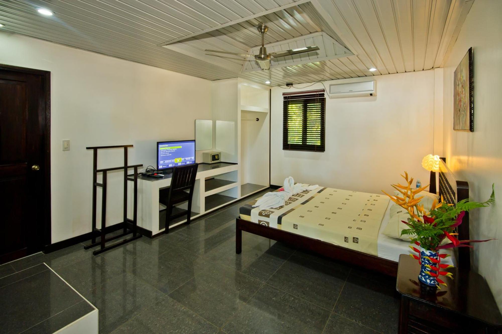 Balay Tuko Garden Inn Puerto Princesa Room photo